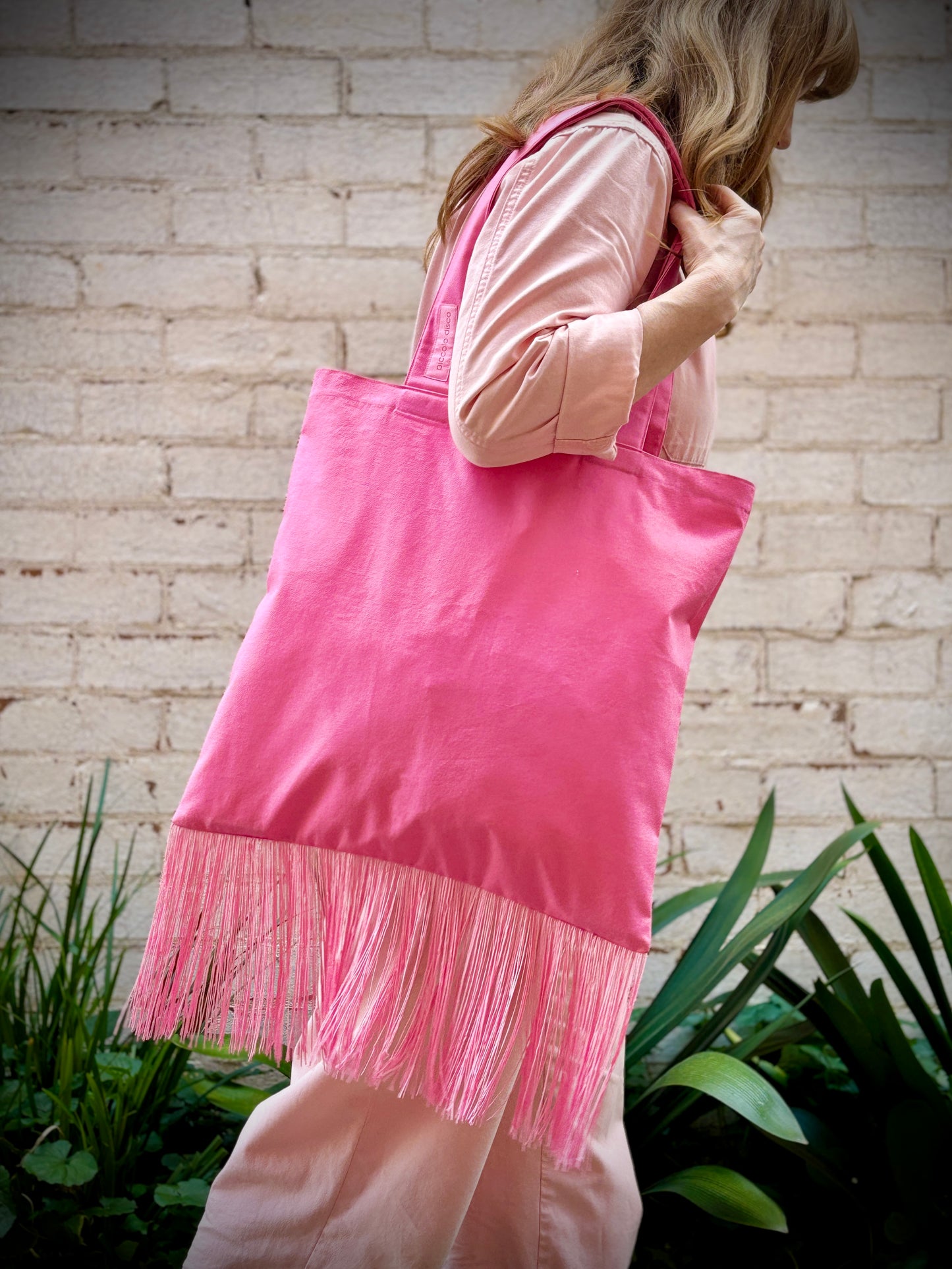 Young Hearts Tote (Piccolo Pink)